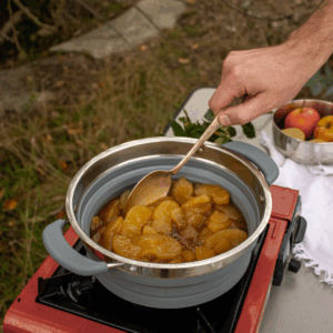 COLLAPSIBLE SAUCEPAN